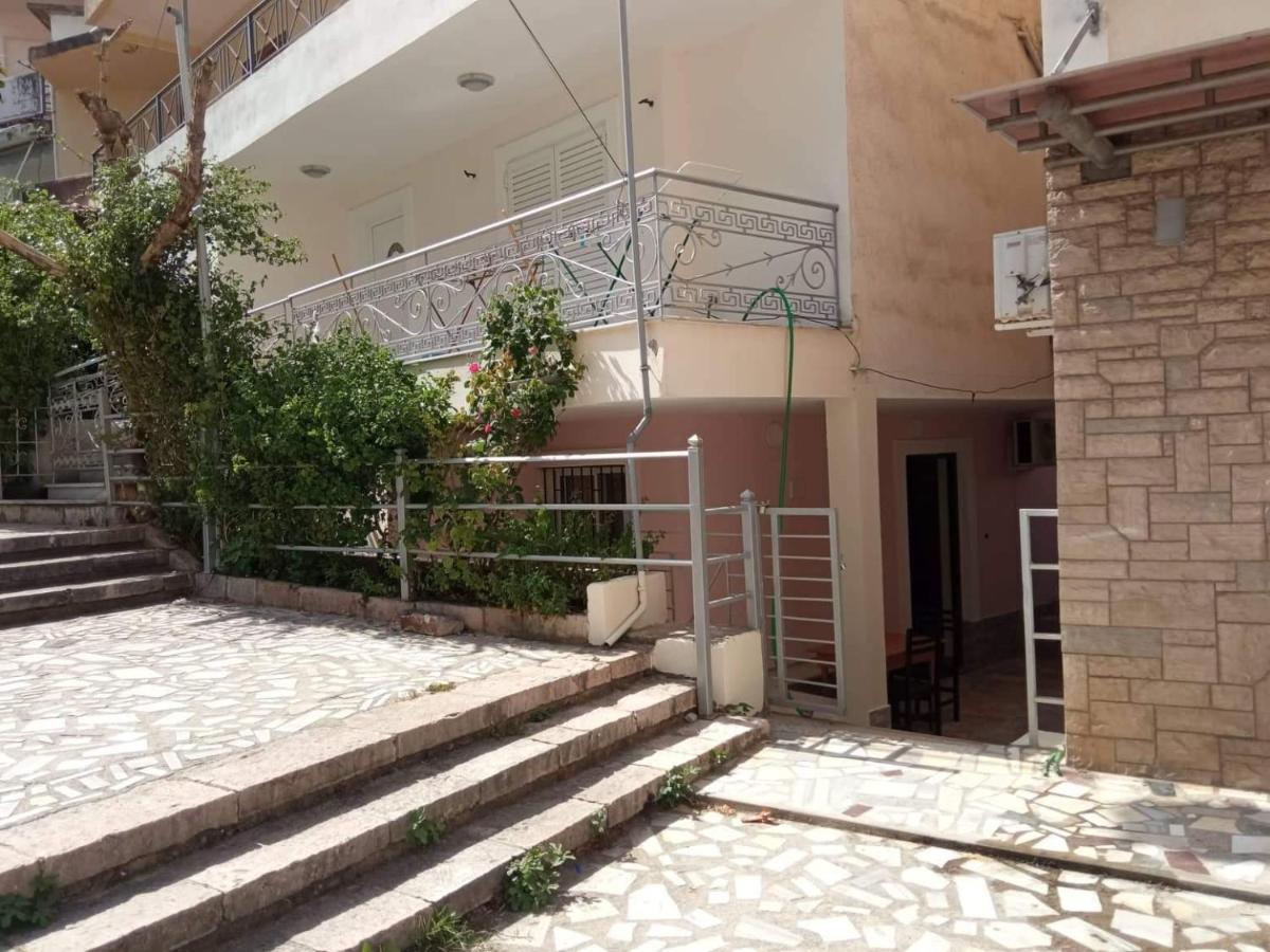 May Apartments Sarandë Buitenkant foto