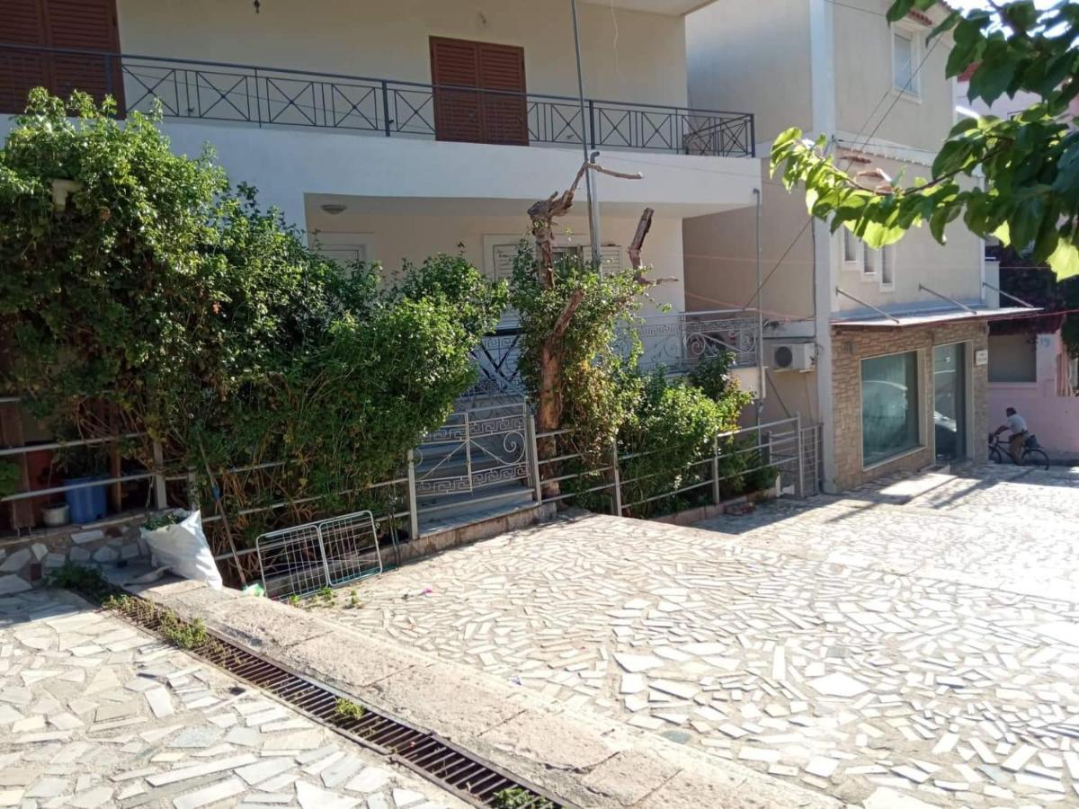 May Apartments Sarandë Buitenkant foto